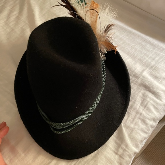 Men’s Authentic Lederhosen - Picture 7 of 7